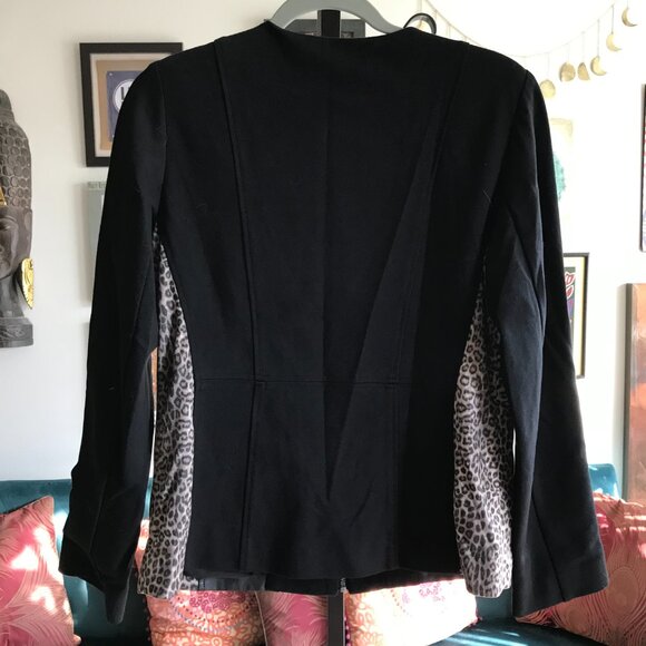 CHICO'S size 0 / S Black Faux Leather & Ponte Leopard Print Accent Zip Jacket - Picture 3 of 4